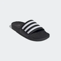 ADIDAS Adilette Boost Badslippers 11 ADIDAS Adilette Boost Badslippers -Schoenen Promotiewinkel adilette boost badslippers 4